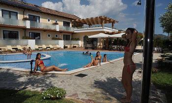 Porta Rosa Hotel